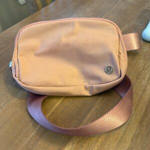 Lululemon belt bag